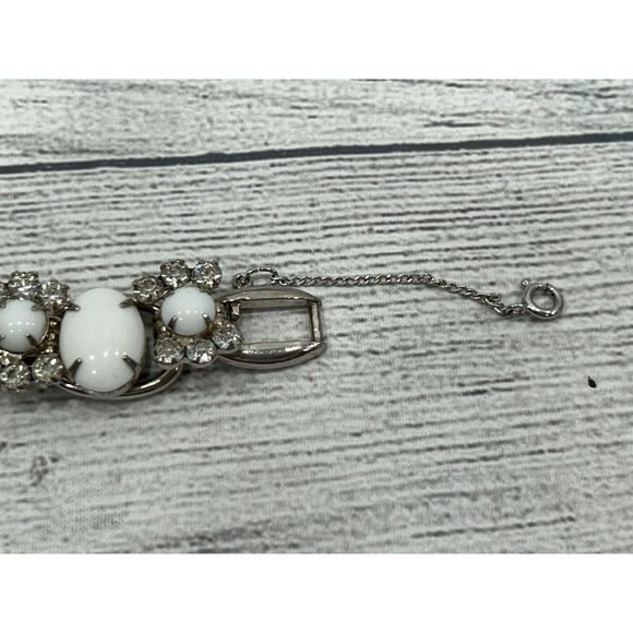 Vintage White Milk Glass Cabochon and Sparkling Rhinestone Silver Tone Bracelet - Picture 4 of 14